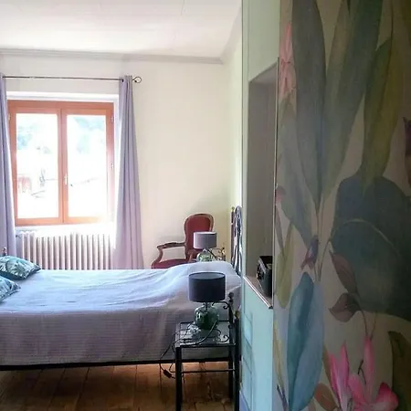Les Terrasses De Frühstückspension Saillans (Drome)