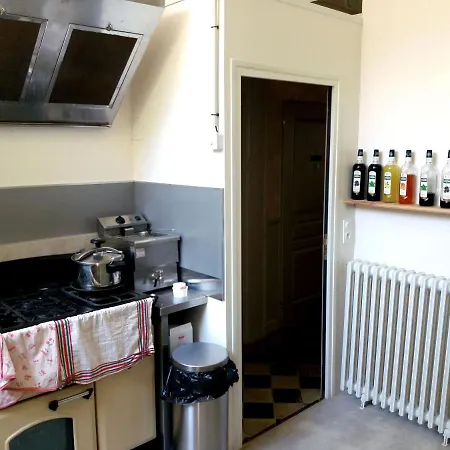 Les Terrasses De Saillans Couette-café