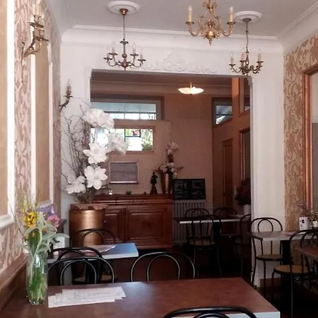 Les Terrasses De Saillans Couette-café *