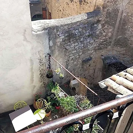Les Terrasses De Frühstückspension